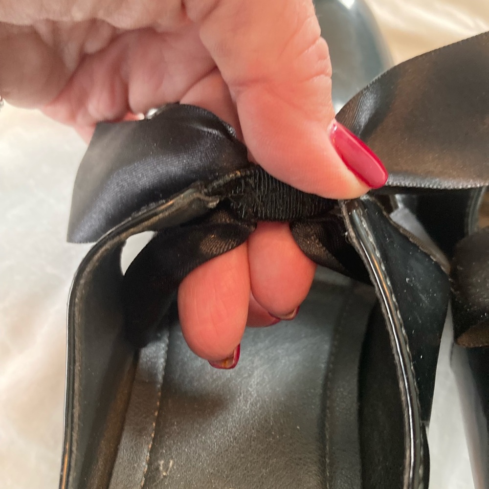 Rialto Black Bow Heels - Picture 8 of 11